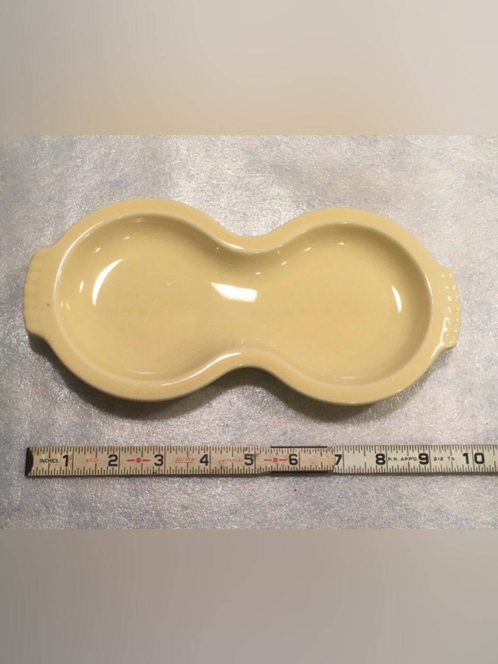 FIESTA Pale Yellow- Figure 8 Cream And Sugar Under Plate Tray Only